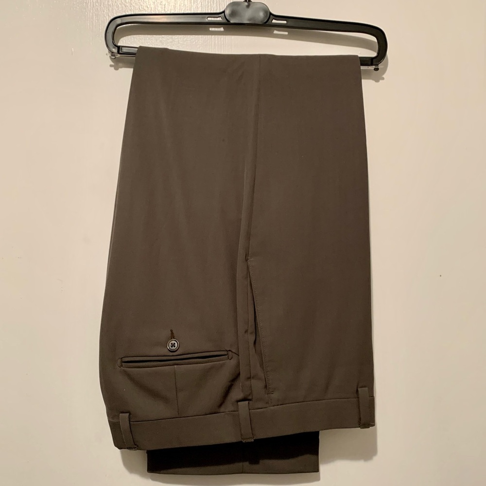 Riviera Armando Pant 32R - Olive Flat Front Silky Trousers